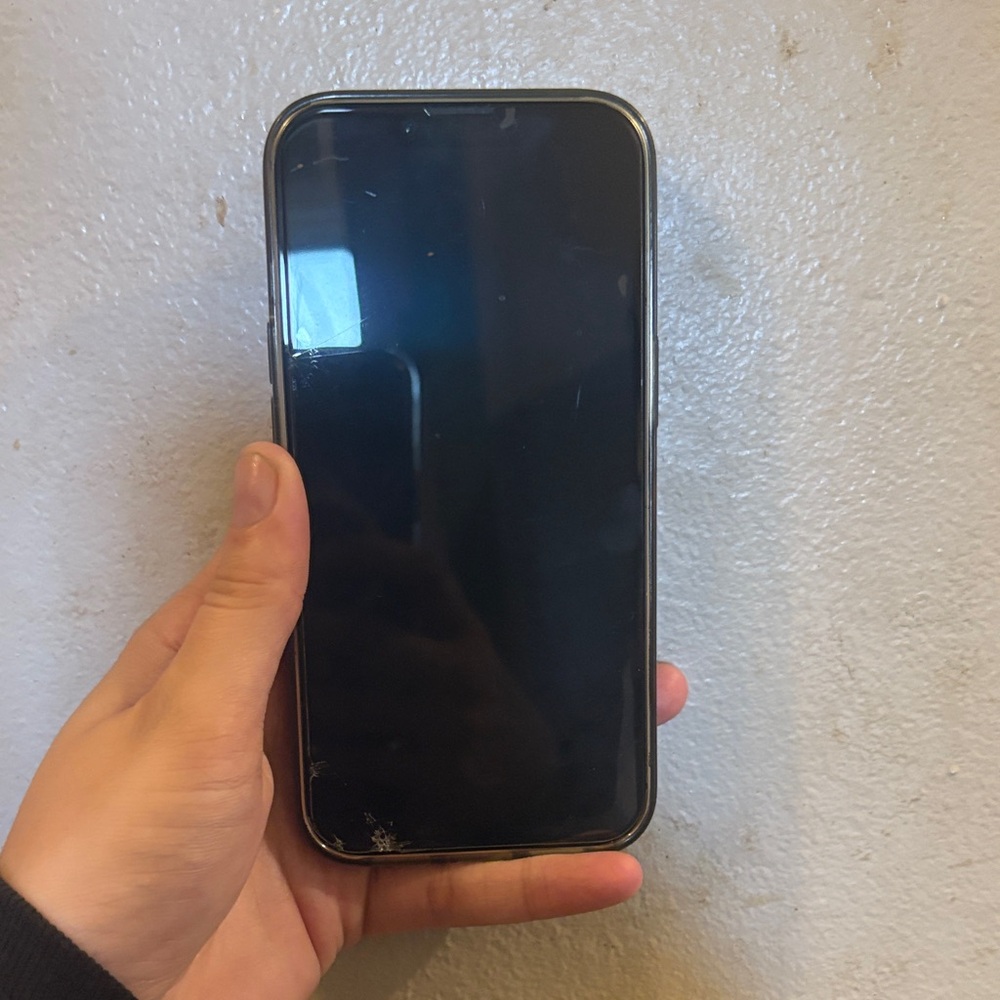 iPhone 14